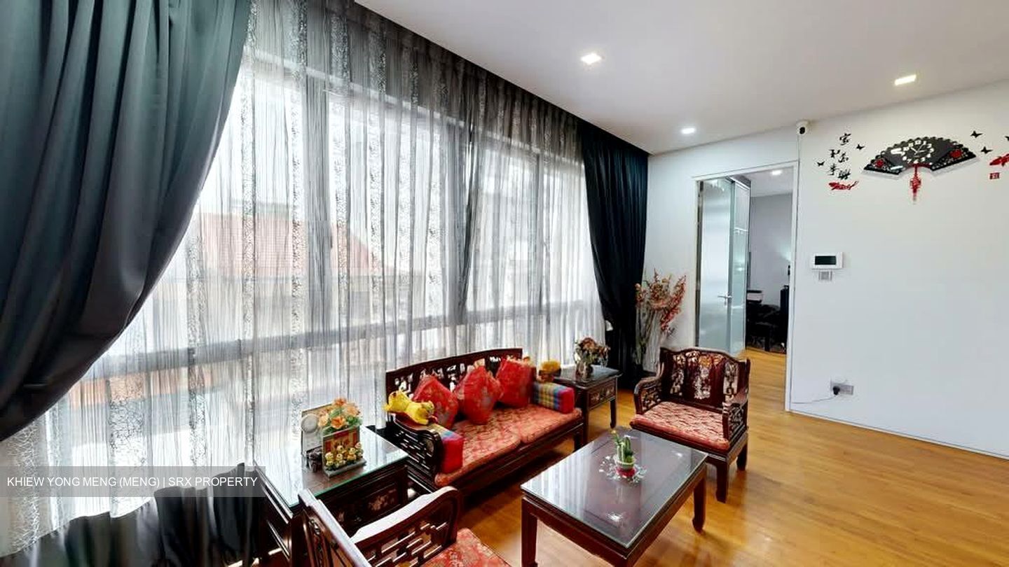 Flower Road (D19), Semi-Detached #573745531